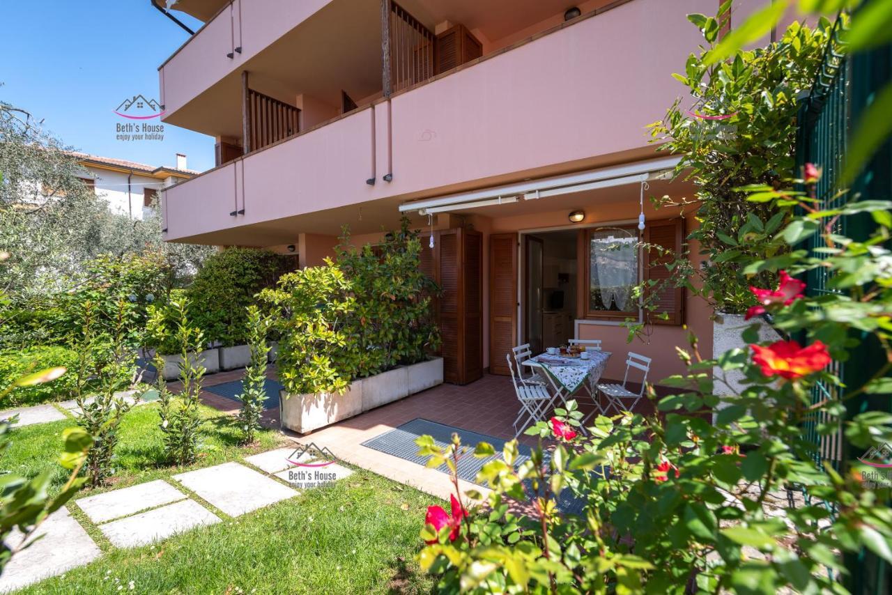 Garden Beth'S House Apartment Brenzone sul Garda Ngoại thất bức ảnh